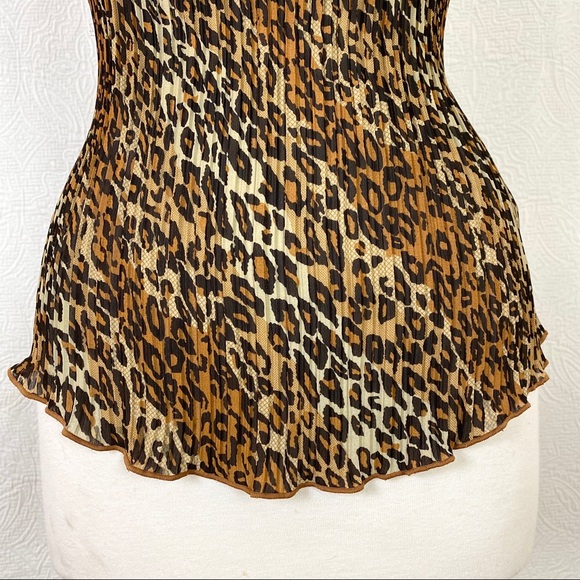 Vintage 80s S Black Faux Feather Neck Trim Crinkle Animal Print Sleeveless.Top - Picture 7 of 16